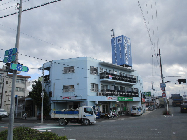 【レジデンス河村の建物外観】