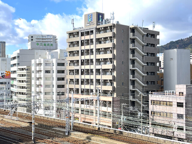 【エステムコート三宮駅前ラ・ドゥーの建物外観】