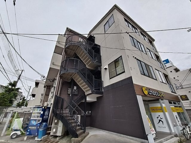 【御崎本町ビルの建物外観】