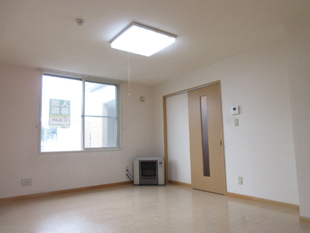 居室・リビング　居間