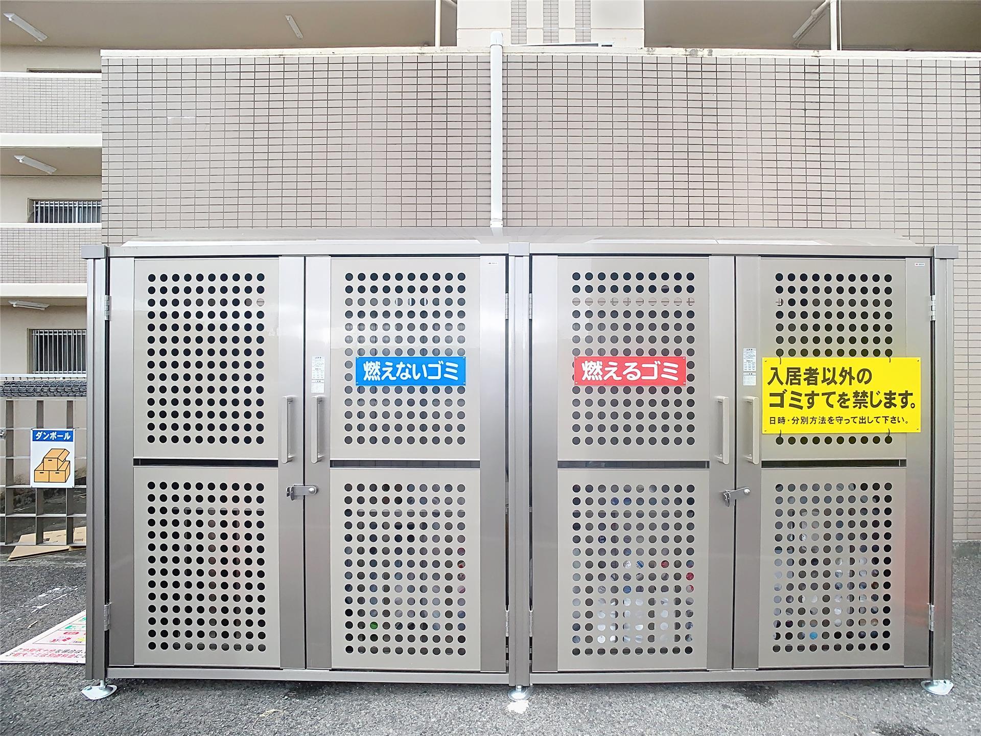 エントランス　ゴミステーション