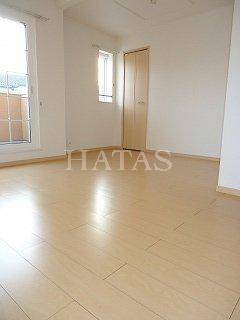 居室・リビング　同物件別部屋です。