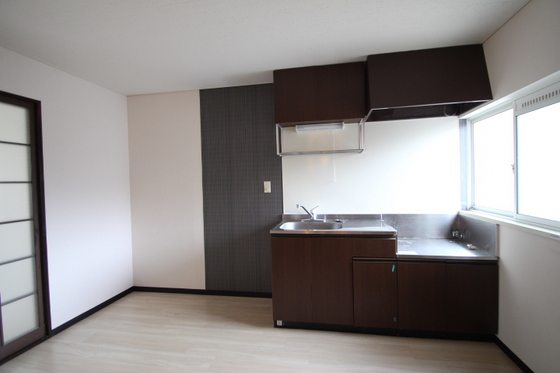 キッチン　※他号室の写真です。