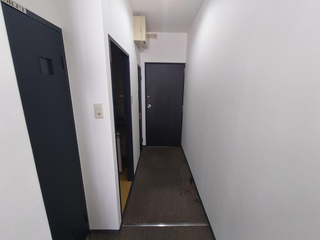 カイナンマンションの玄関写真