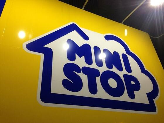 コンビニ　ミニストップ沼津根古屋店（コンビニ）まで140m