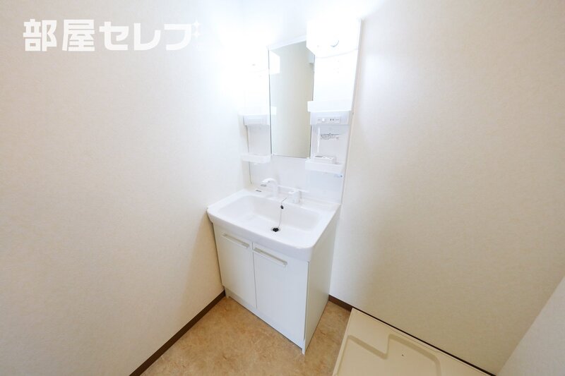 洗面設備　※５０１号室写真