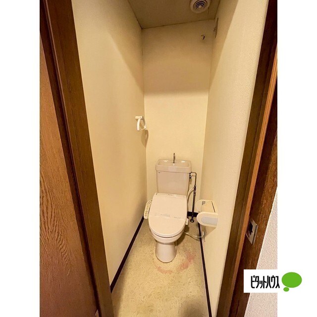 トイレ　３０２