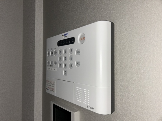 セキュリティ　※別号室の写真です。