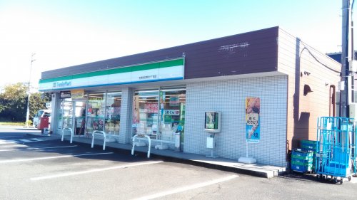 コンビニ　ファミリーマート 各務原成清町六丁目店（コンビニ）まで263m