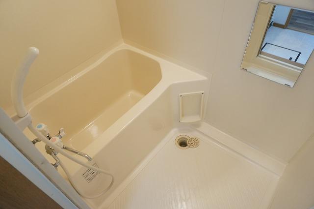 バス・シャワールーム　浴室