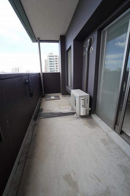 バルコニー　落ち着いた時間を過ごせるバルコニーです