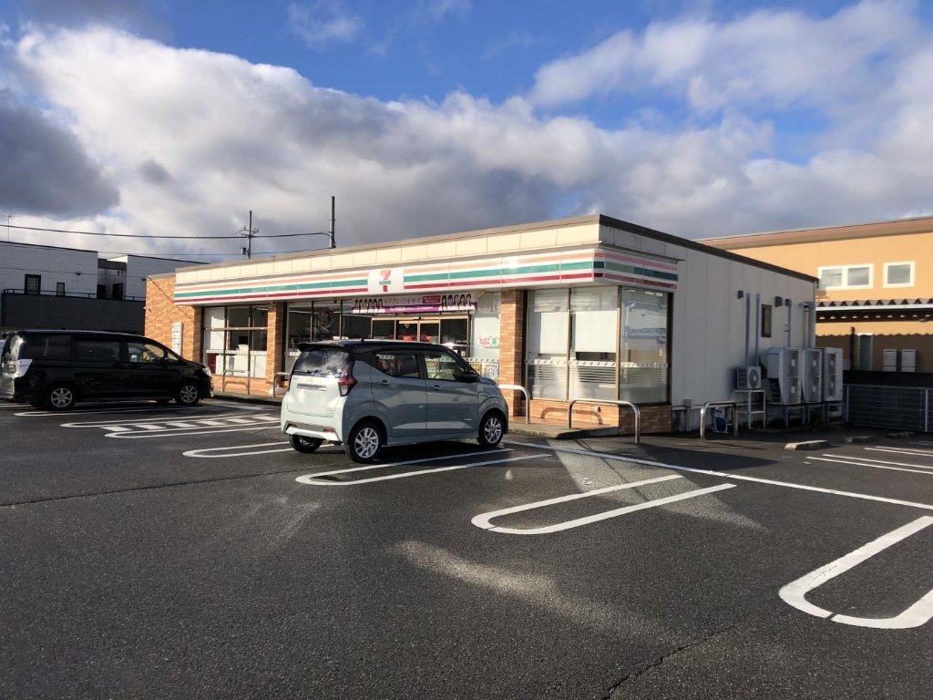 コンビニ　セブンイレブン 福井種池2丁目店（コンビニ）まで570m
