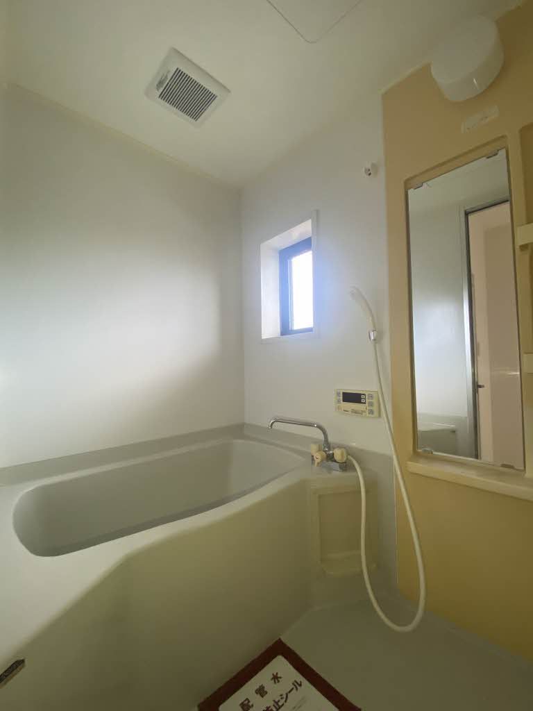 バス・シャワールーム　バスルーム