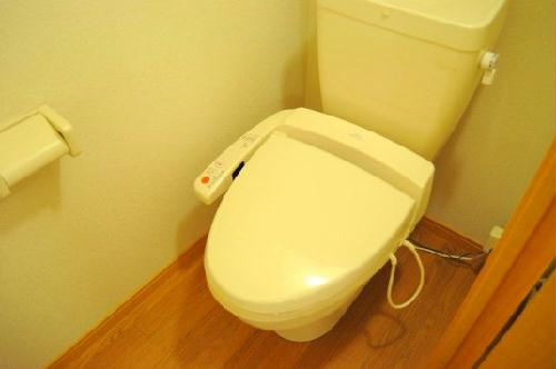 トイレ　ウォシュレット付