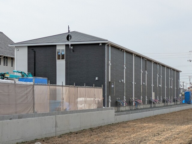 建物外観　建築中