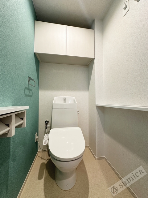 トイレ　温水洗浄暖房便座