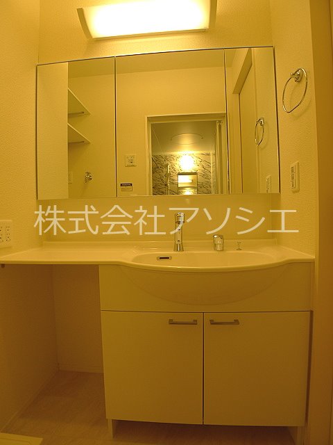 洗面設備　シャンプードレッサー