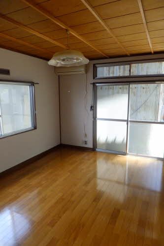 居室・リビング　１階６畳洋室