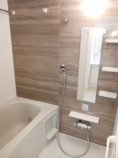 バス・シャワールーム