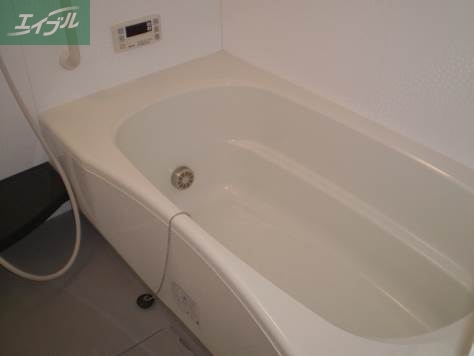 バス・シャワールーム　広いお風呂♪