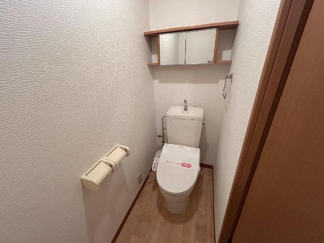 トイレ　トイレ