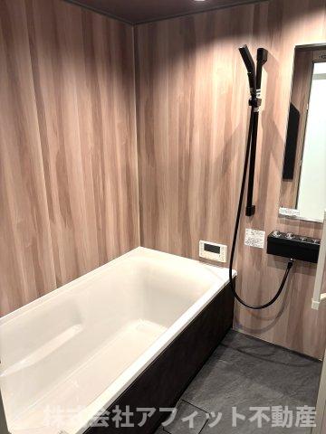 バス・シャワールーム　追い焚き機能付き