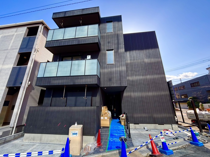 建物外観　建築中