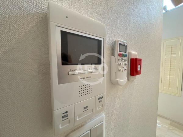 セキュリティ　セレナ松虫　モニター付きインターホン