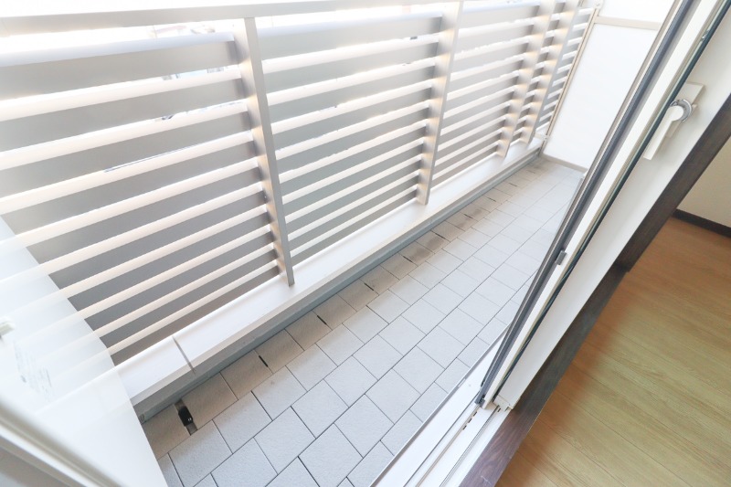 バルコニー　図面と現状に相違がある場合には現状を優先