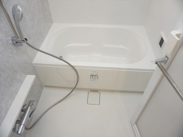 バス・シャワールーム　浴室