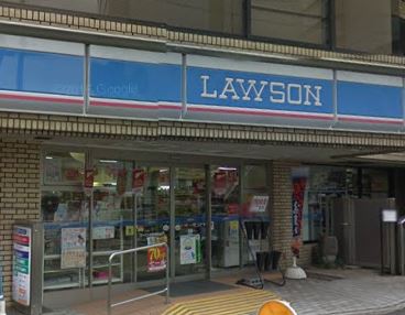 コンビニ　ローソン 北参道駅前店（コンビニ）まで134m