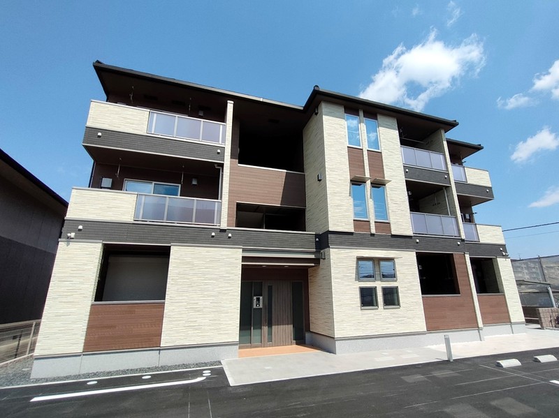 建物外観　ZEHオリエンテッド