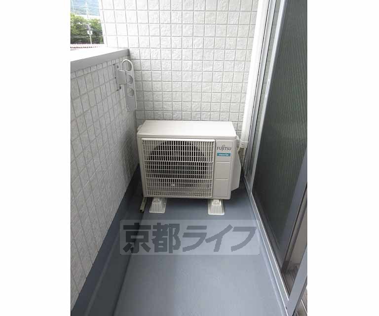 バルコニー　幅員の広いバルコニーです