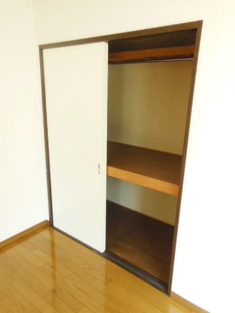 収納　☆しっかりと片付けたらお部屋も広く使えますね☆