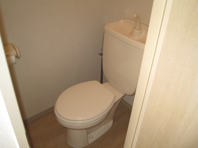 トイレ　反転タイプ