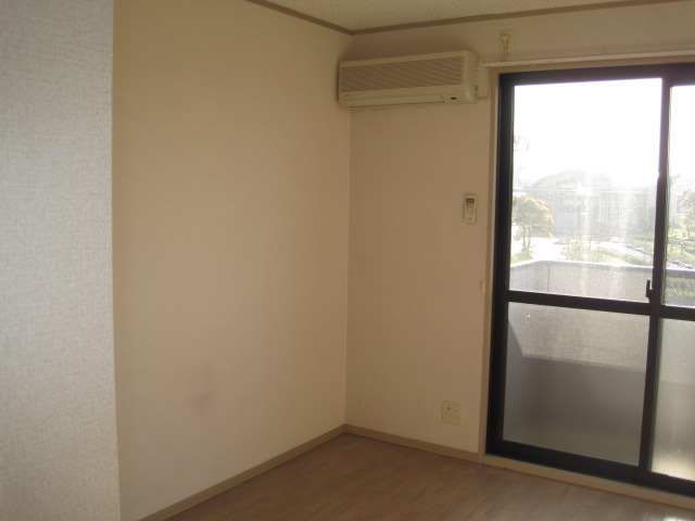 居室・リビング　反転タイプ