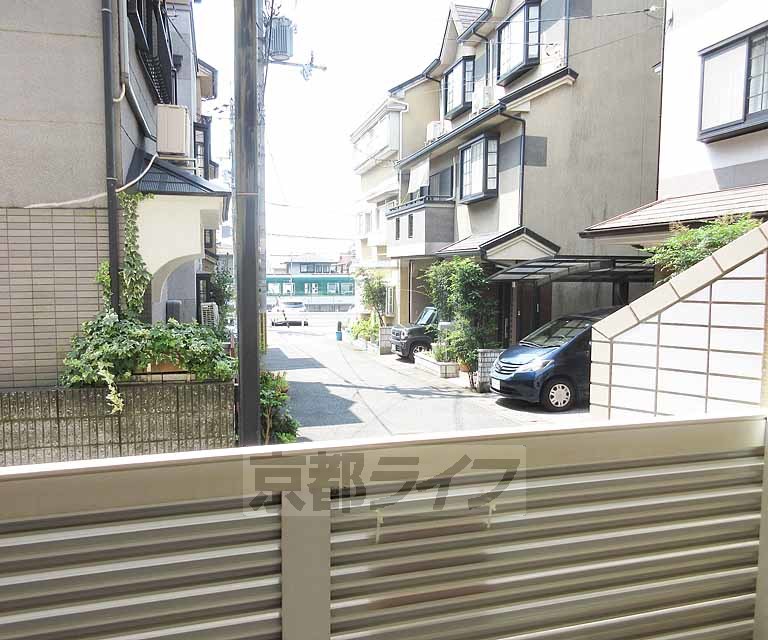 眺望　閑静な住宅街です。