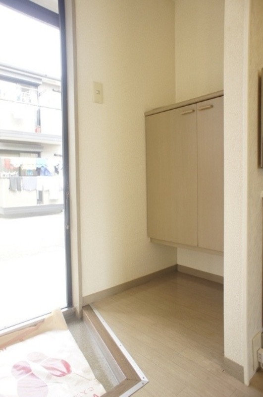 玄関　図面と現状に相違がある場合には現状を優先