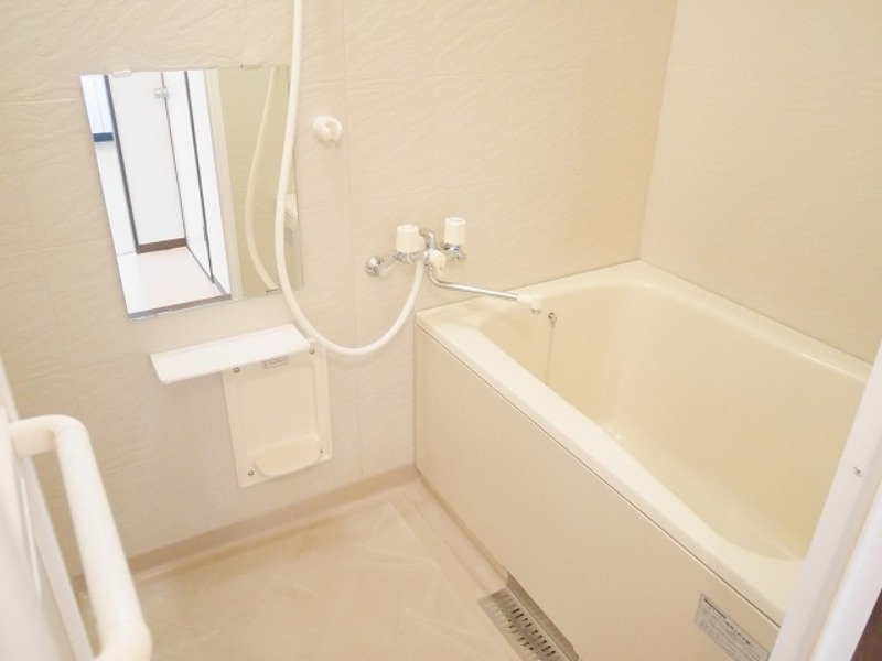 バス・シャワールーム　図面と現状に相違がある場合には現状を優先