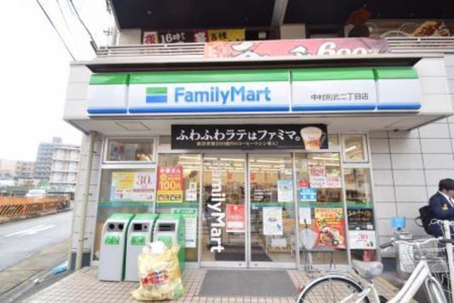 コンビニ　ファミリーマート　則武（コンビニ）まで80m