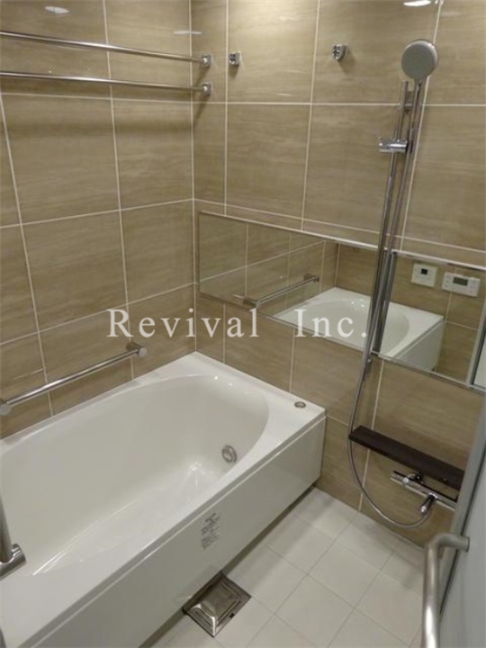 バス・シャワールーム　追い炊き、浴室乾燥完備です