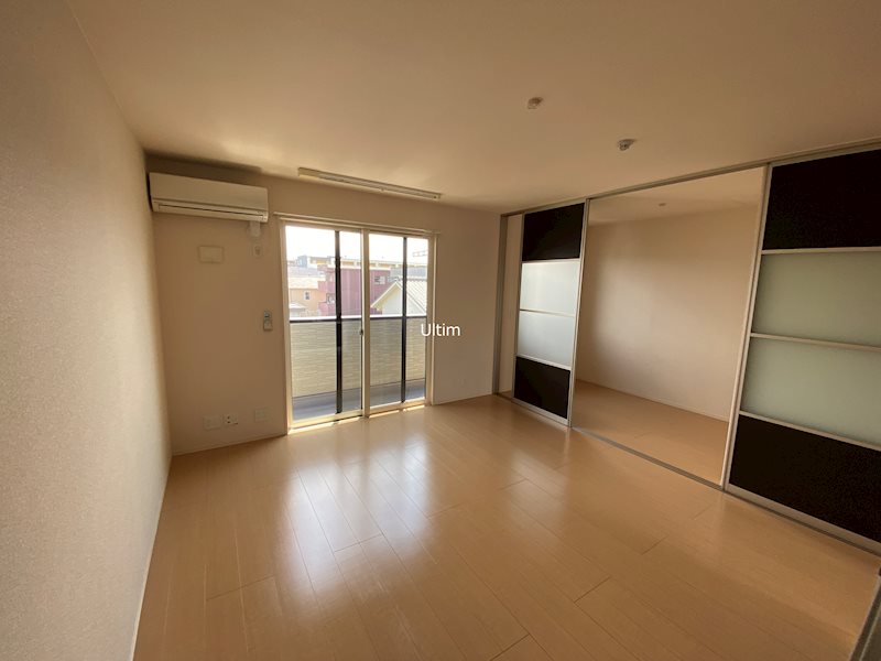 居室・リビング　※別のお部屋のお写真です。御参考までに。