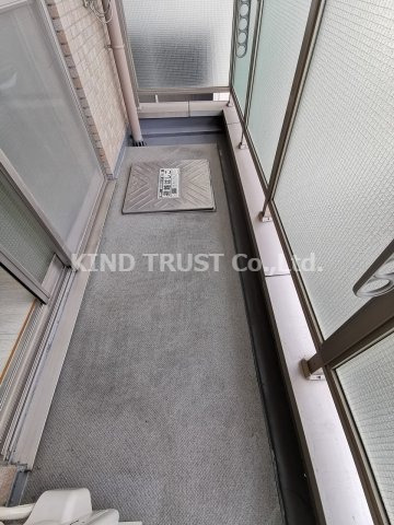 バルコニー　開放的で明るい空間を演出してくれるバルコニーです