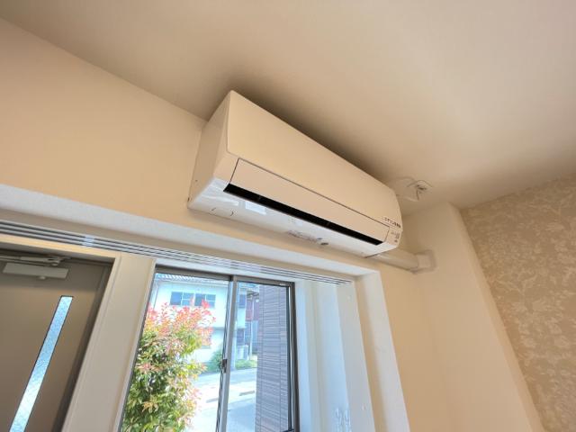 その他設備　エアコン（リビング）