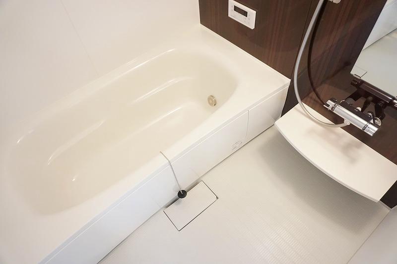 バス・シャワールーム　浴室