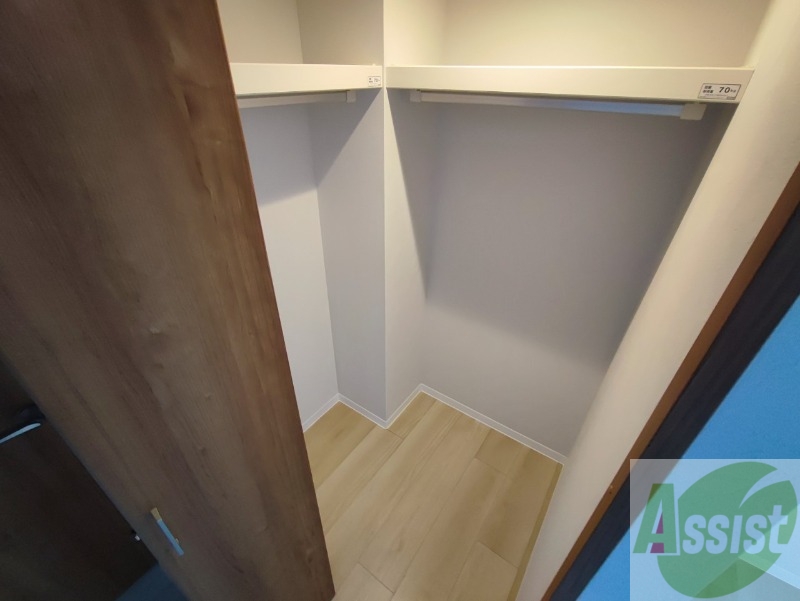 収納　クローゼットがありました。お洋服や荷物はここへ