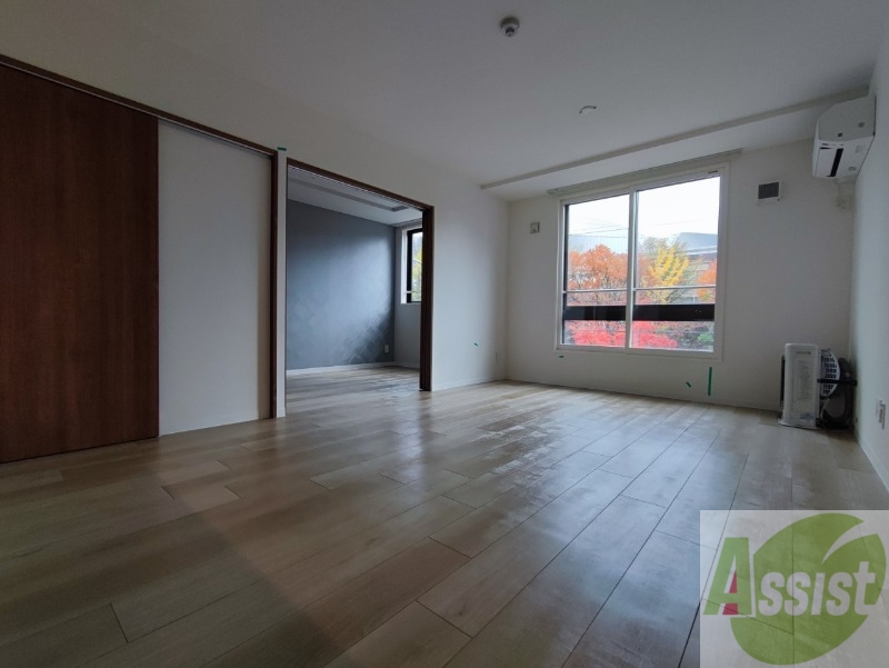 居室・リビング　広くてキレイなＬＤＫが広がっていて、充実した生活が送れそう。