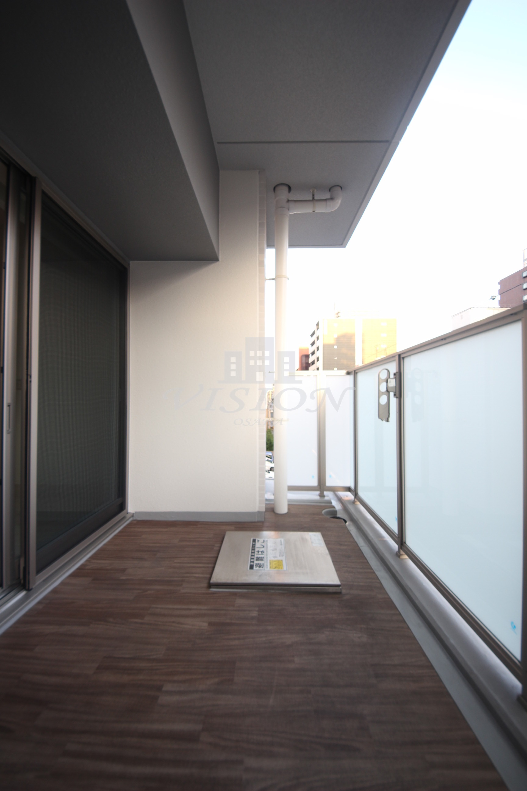 バルコニー　写真は別タイプとなります。