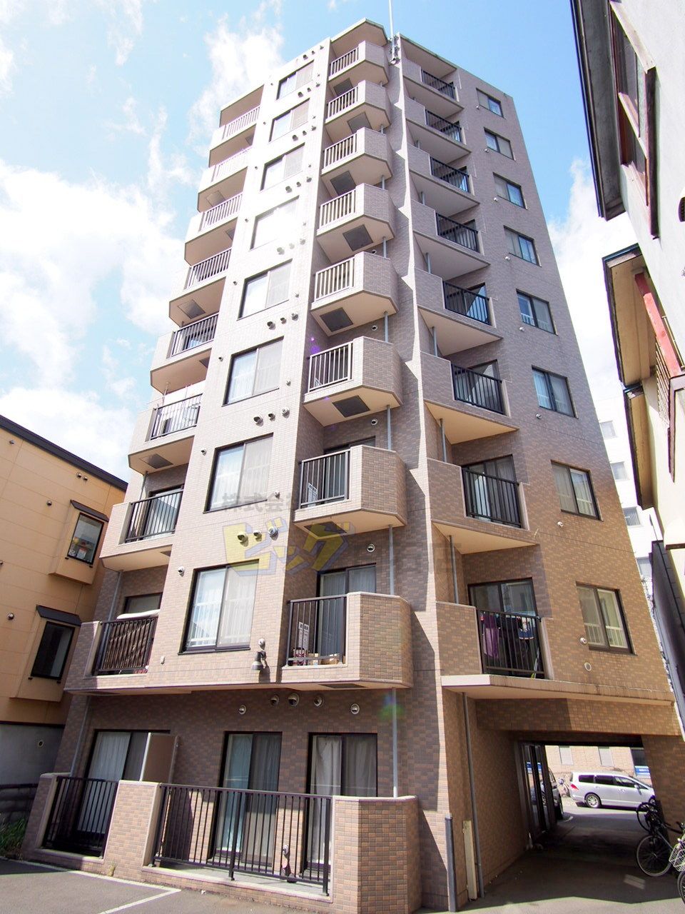 建物外観　菊水駅徒歩１分の高層１ＬＤＫマンションです♪