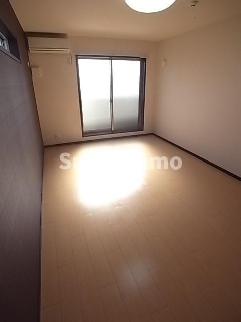 居室・リビング　ゆったりとした居間です